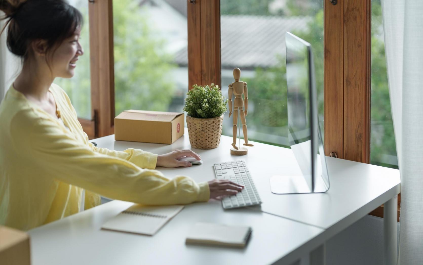 Developer testing mobile application on multiple device screens